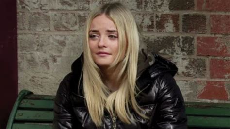 Millie Gibson leaves Corrie co